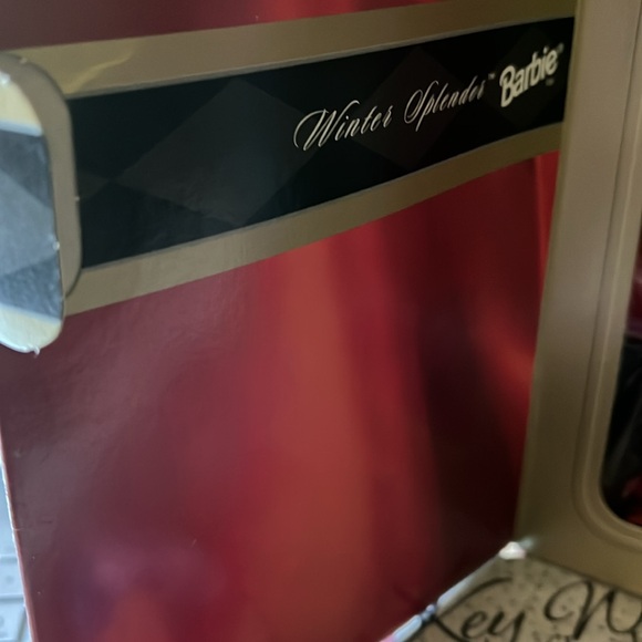 Winter Splendor Barbie - Never Removed from Box - Picture 9 of 13